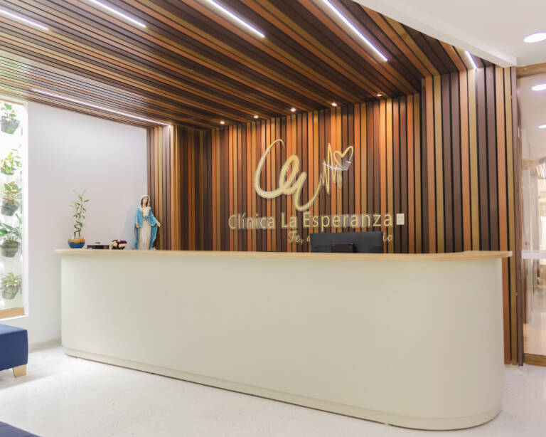 CLÍNICA LA ESPERANZA